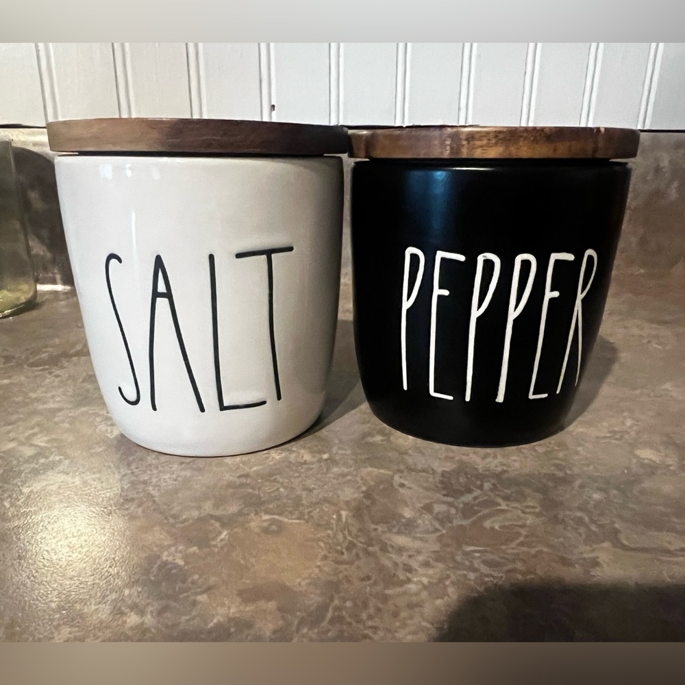 Rae Dunn Salt & Pepper Cellars